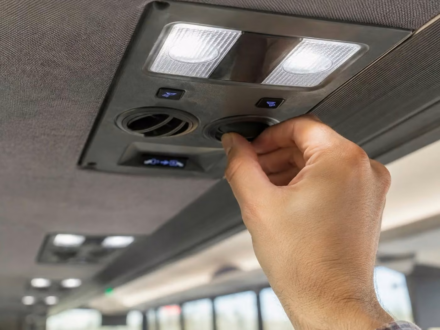 east palo alto 15 passenger minibus air conditioning