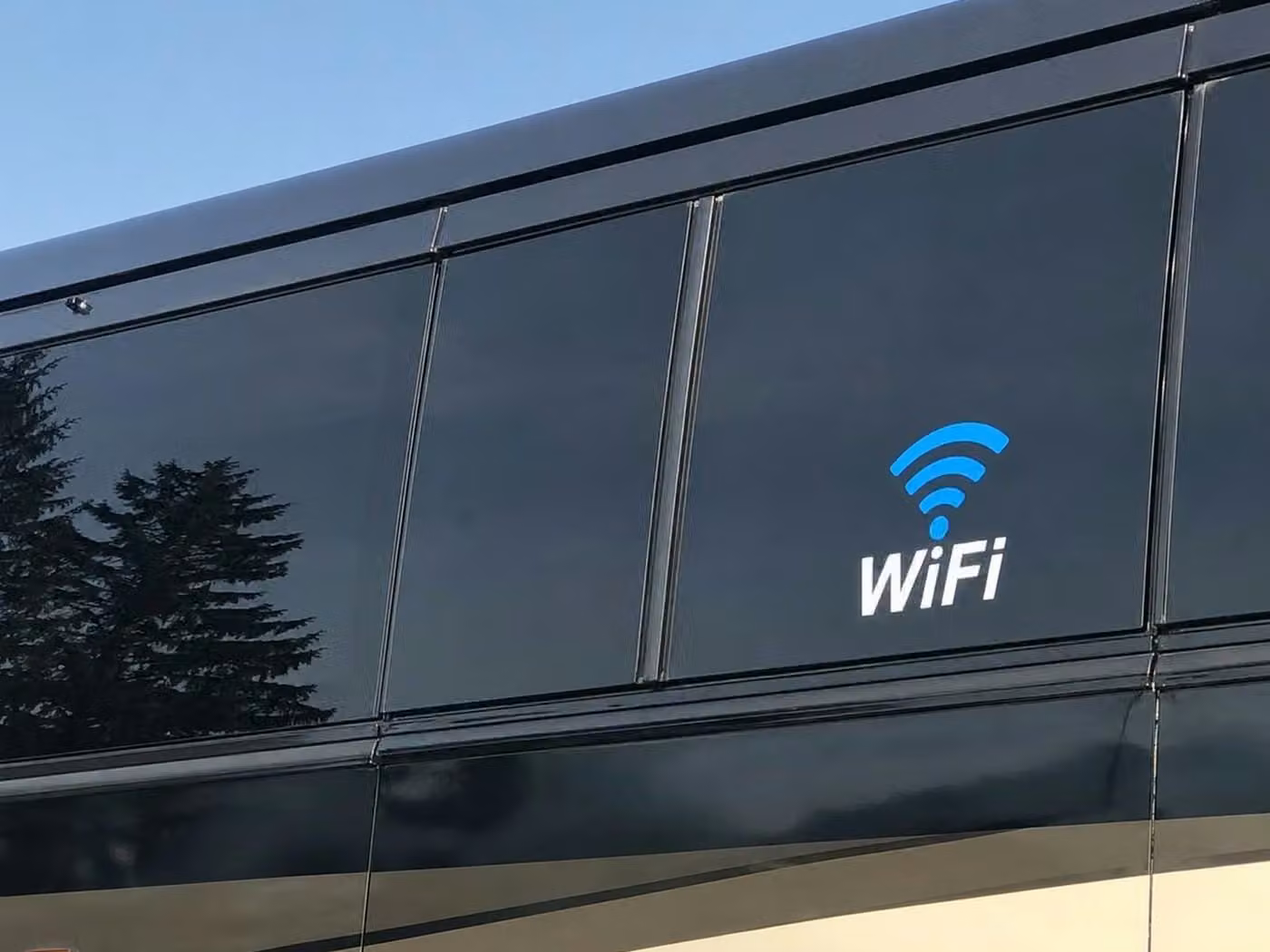 east palo alto 15 passenger minibus wifi